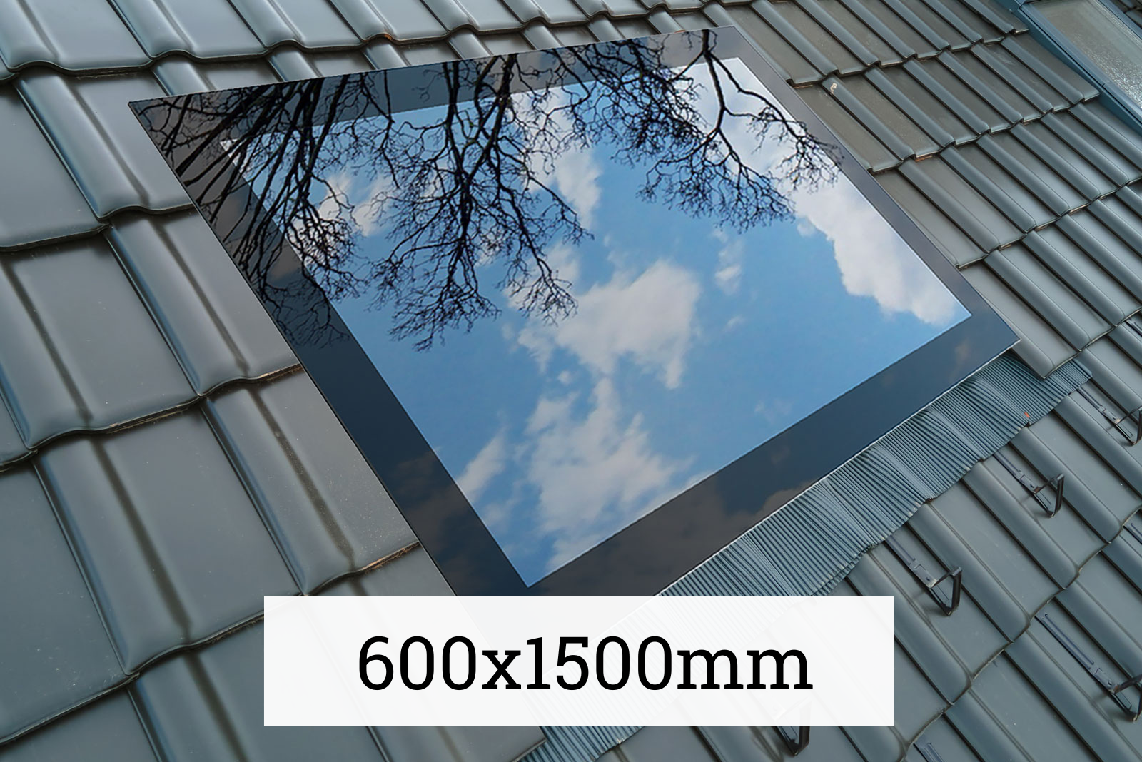 7 Pitched Roof Skylight 600 x 1500 mm - Image 1